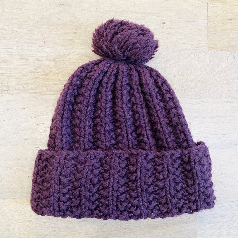 Burgundy Chunky knit hat